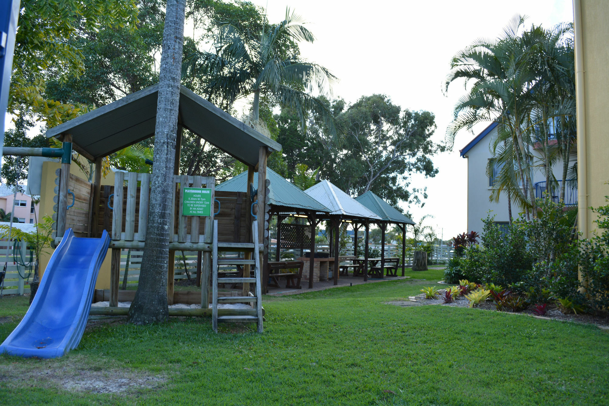 Rainbow Getaway Holiday Apartments Rainbow Beach Extérieur photo